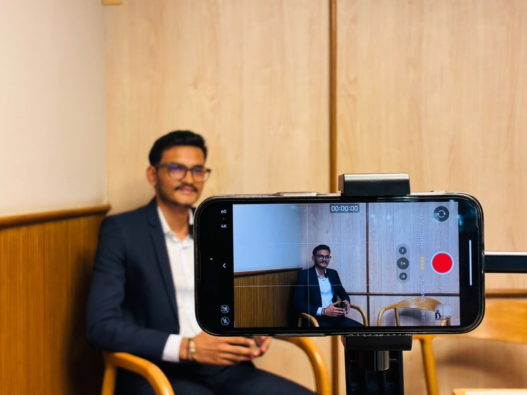 Ved recording solo podcast session